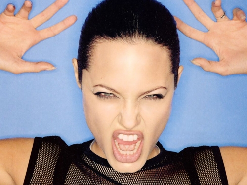 angelina-jolie-124.jpg