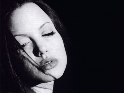 angelina-jolie-82.jpg