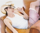 angelina-jolie-136.jpg
