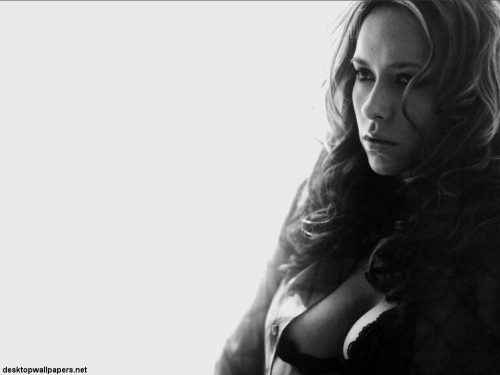jennifer-love-hewitt-1.jpg
