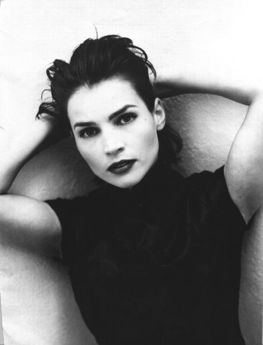 julia-ormond-7.jpg