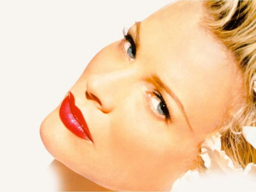 kim-basinger-20.jpg