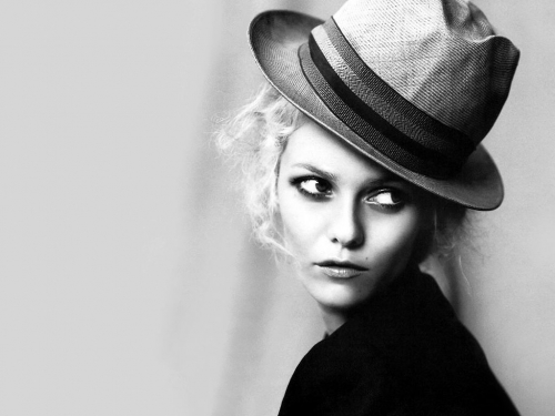 vanessa-paradis-1.jpg